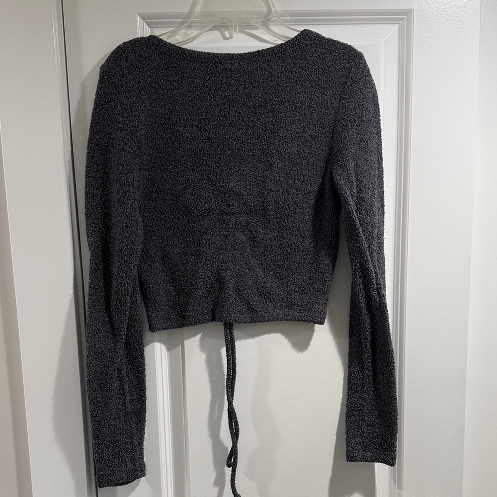 Wild Fable Dark Gray Ruched Long Sleeve Crop Top - Picture 3 of 3
